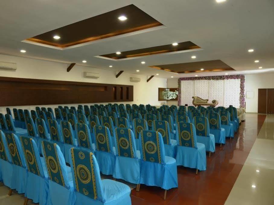 Banyan Paradise Resort Vadodara Eksteriør billede
