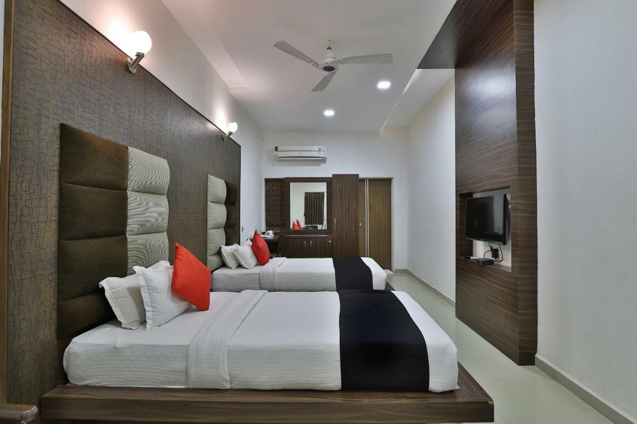 Banyan Paradise Resort Vadodara Eksteriør billede